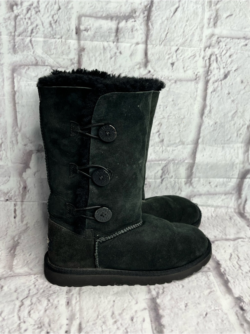 UGG Women's Bailey Button Triplet II tall boots in black suede lining size 3
